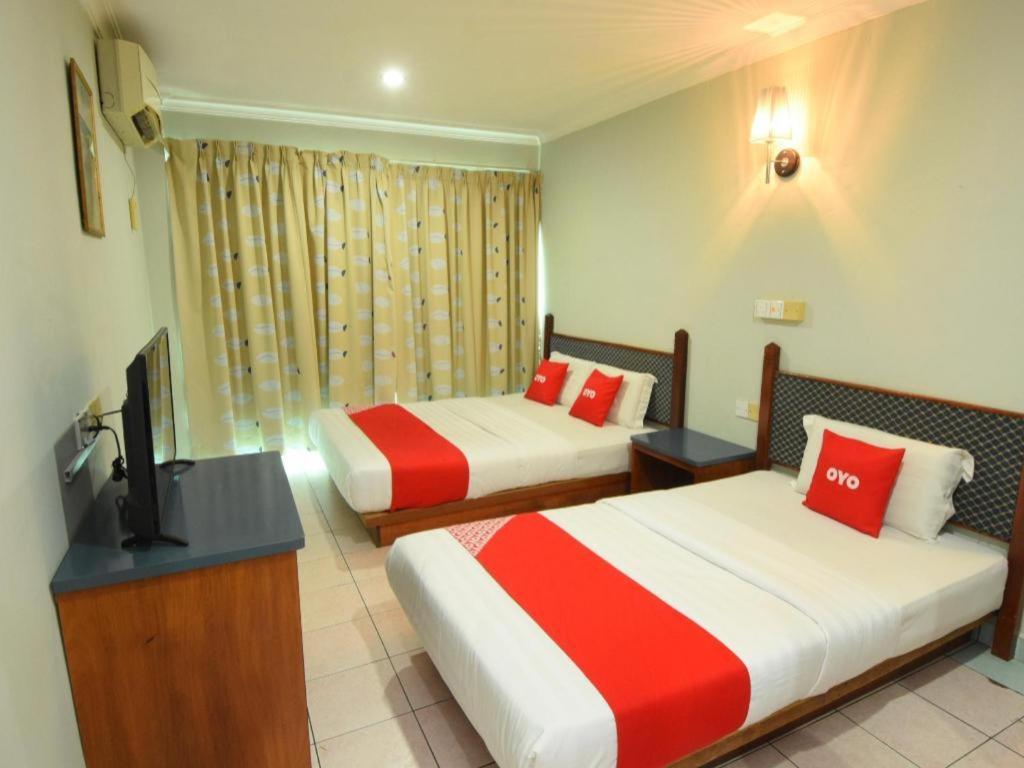 Oyo 89642 Highway Inn Mukah Ngoại thất bức ảnh